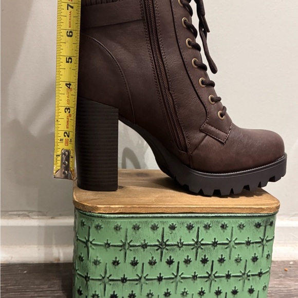 Brown Lace-Up Ankle Boots - Picture 4 of 7